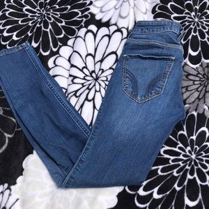 Hollister High-Rise skinny jeans
